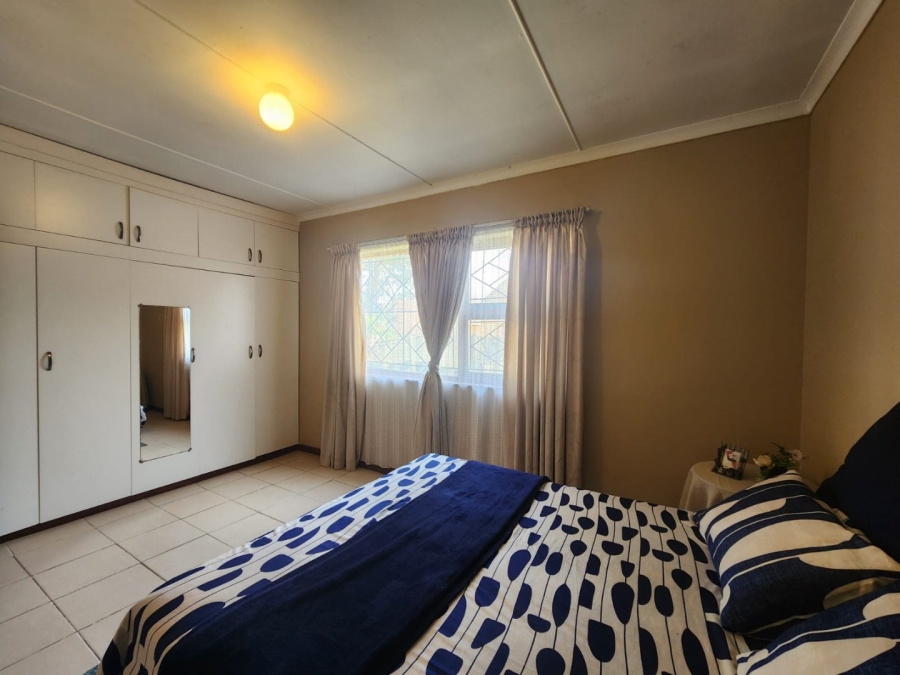 3 Bedroom Property for Sale in Delvillepark Western Cape